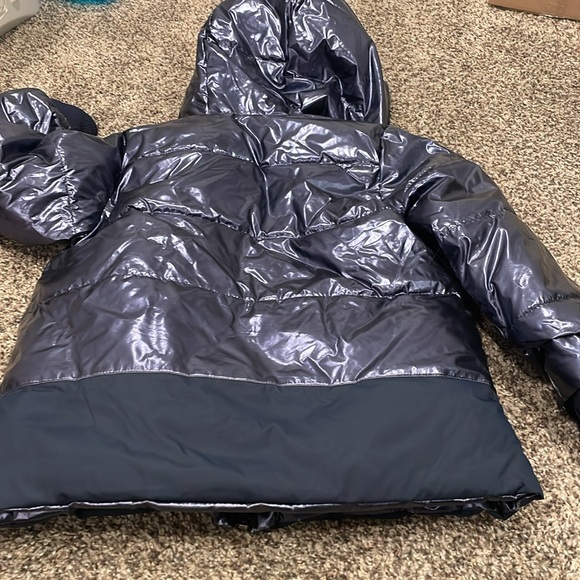 Beautiful, blue shimmer/shiny heavy down puffer coat reversible kids medium - Picture 2 of 3